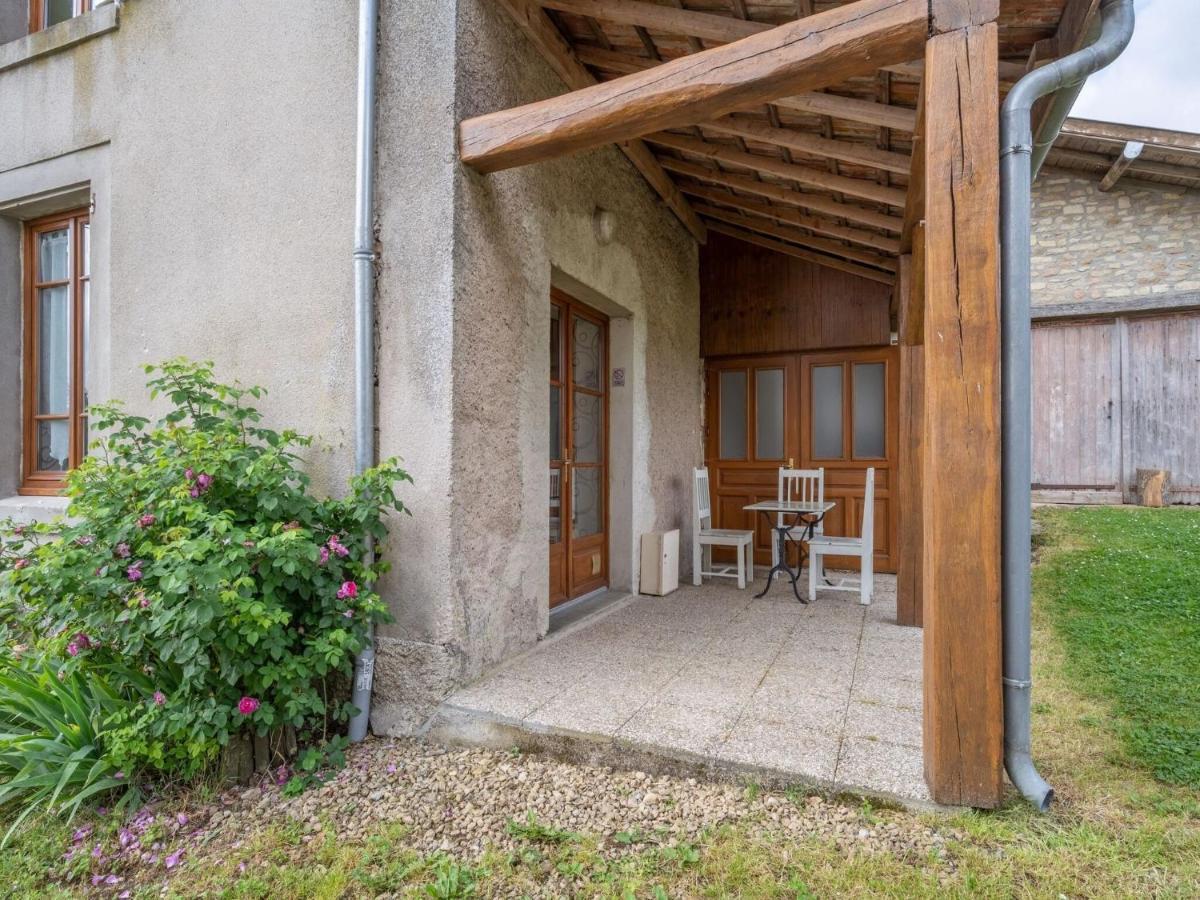 Vintage Holiday Home With Private Garden Nouart Kamer foto